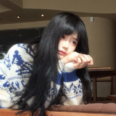 男人转化出机器人铠装